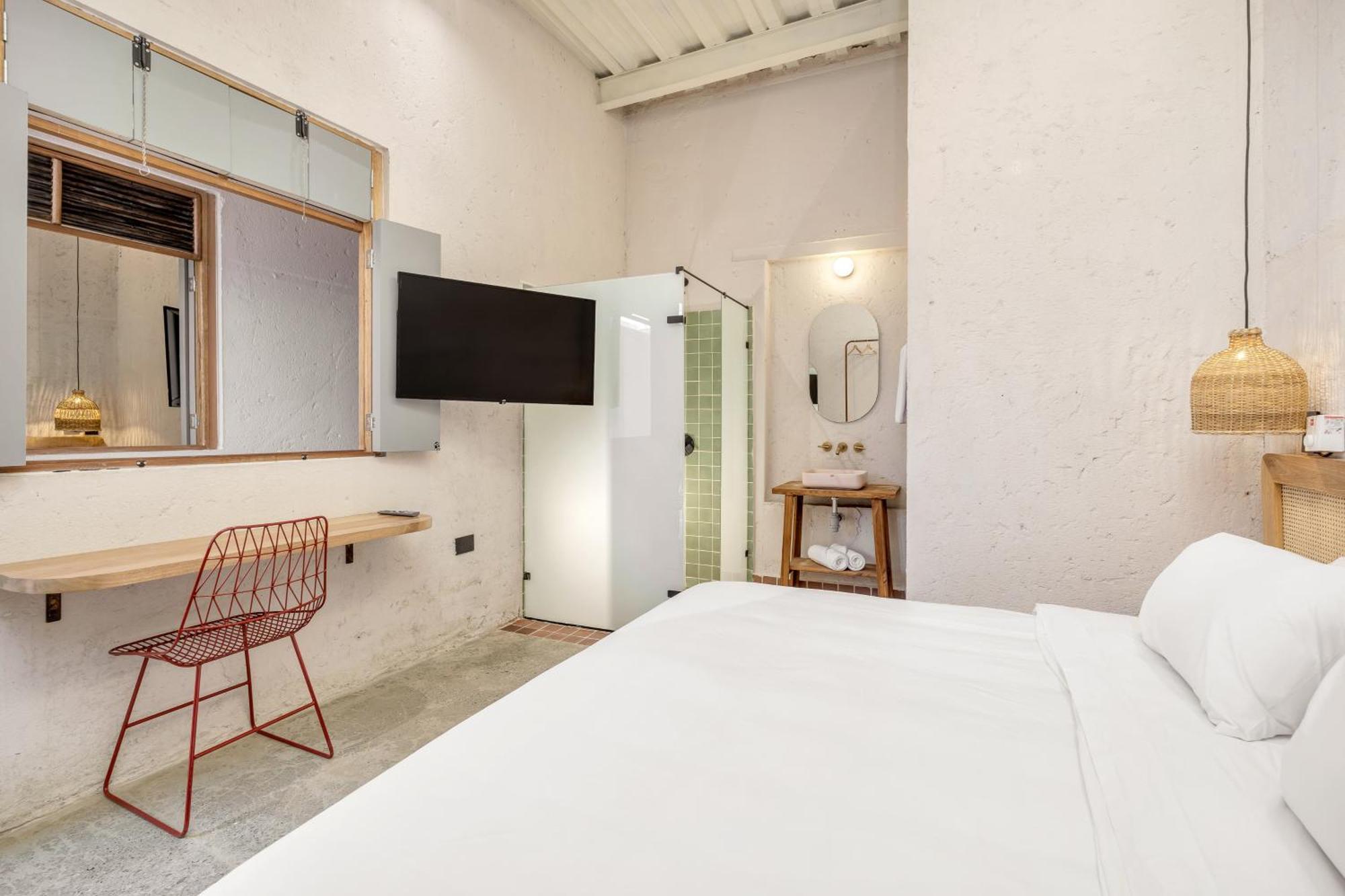 Botanica Casa Hotel Manila By Housy Host Medellín Buitenkant foto