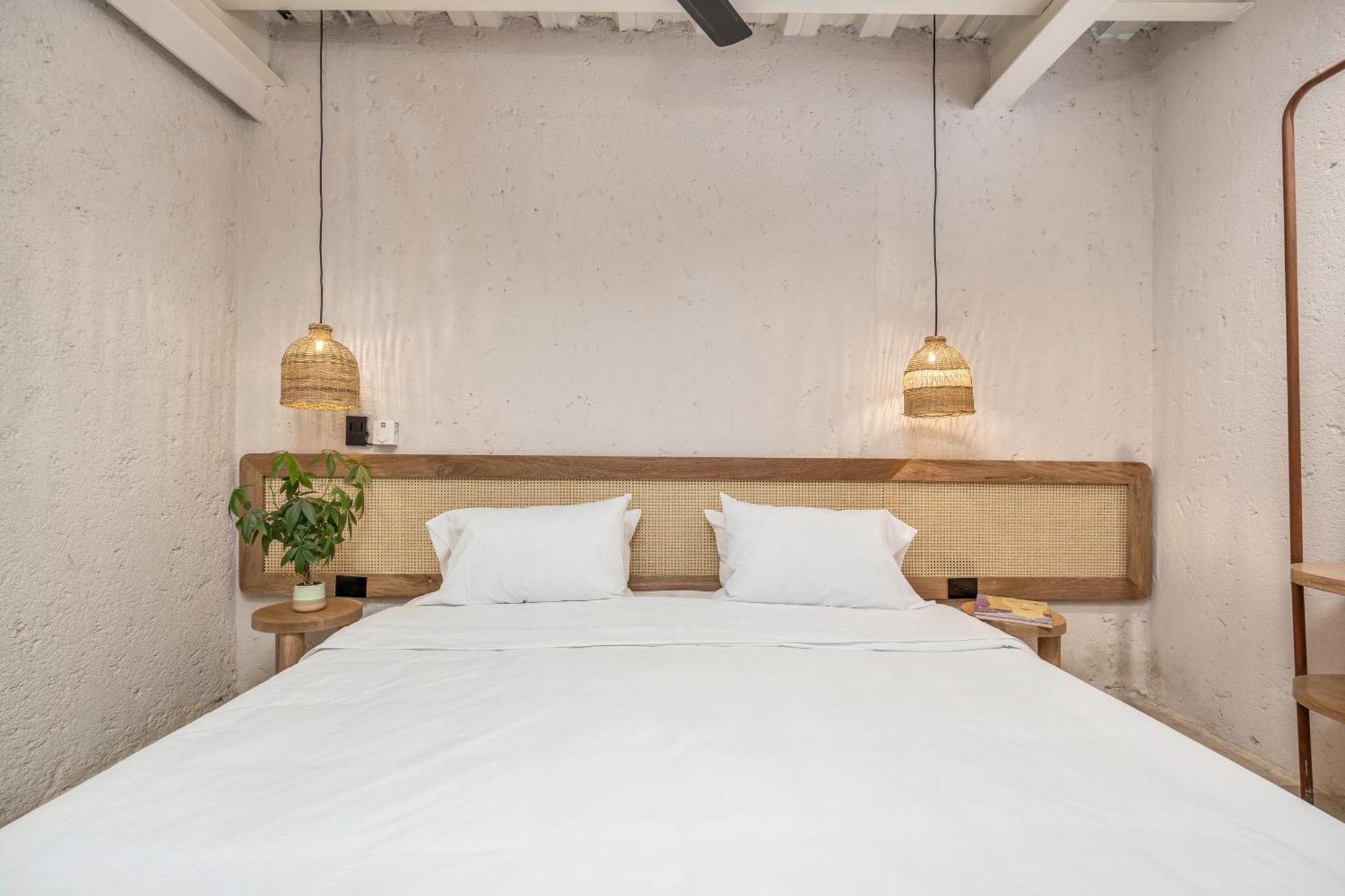 Botanica Casa Hotel Manila By Housy Host Medellín Buitenkant foto