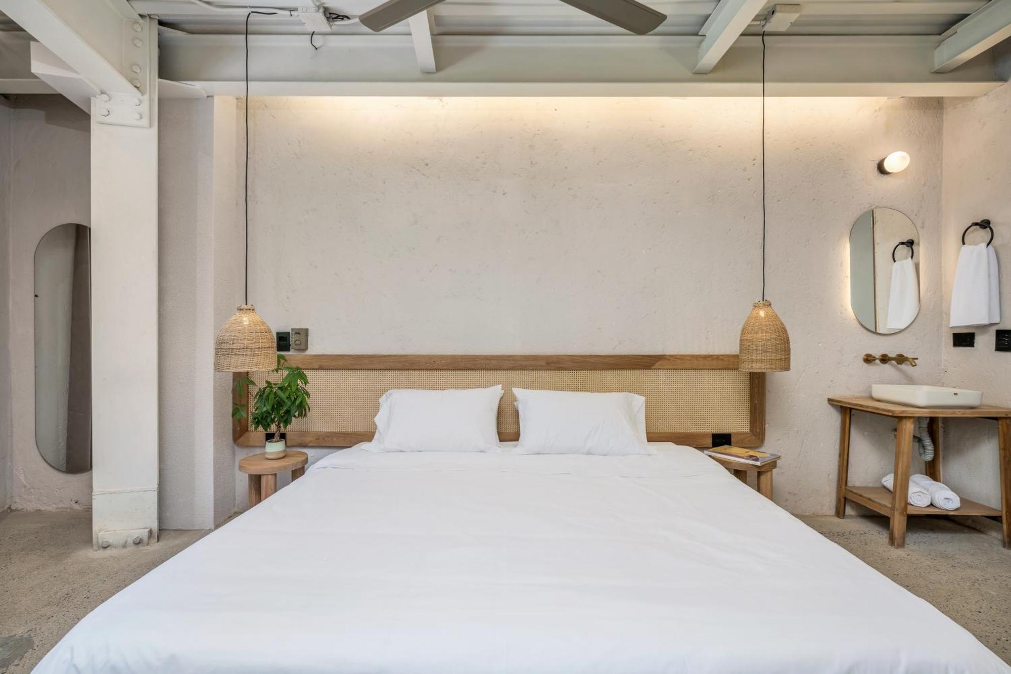 Botanica Casa Hotel Manila By Housy Host Medellín Buitenkant foto