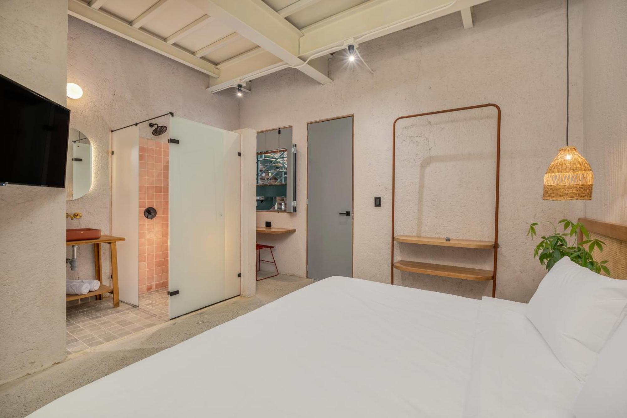 Botanica Casa Hotel Manila By Housy Host Medellín Buitenkant foto