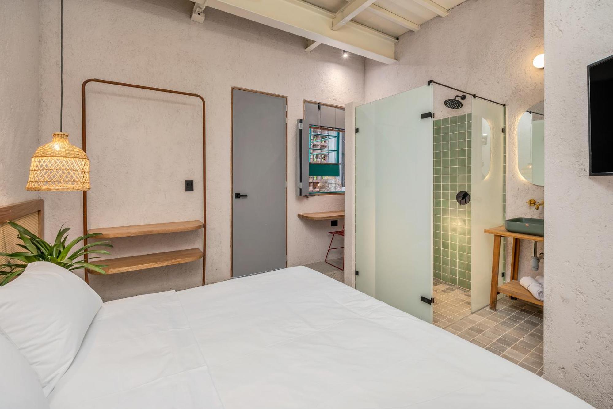 Botanica Casa Hotel Manila By Housy Host Medellín Buitenkant foto